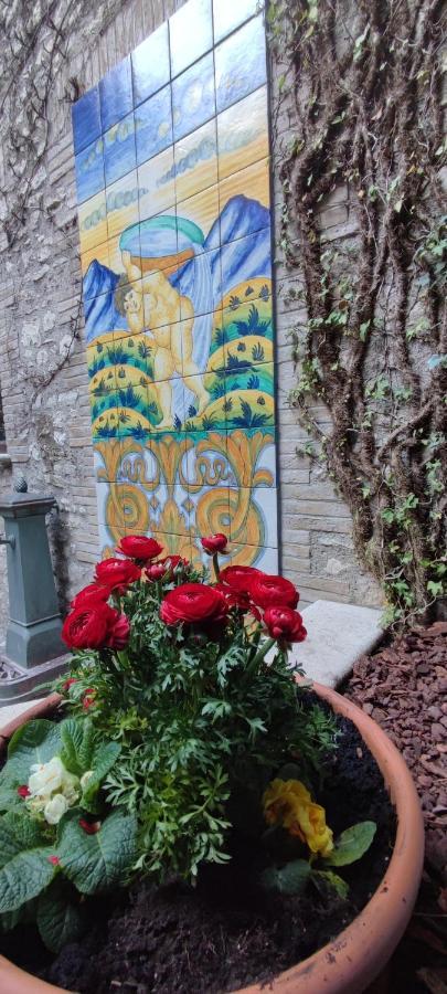 Hotel Domus Fontis Pescaia Spoleto Esterno foto