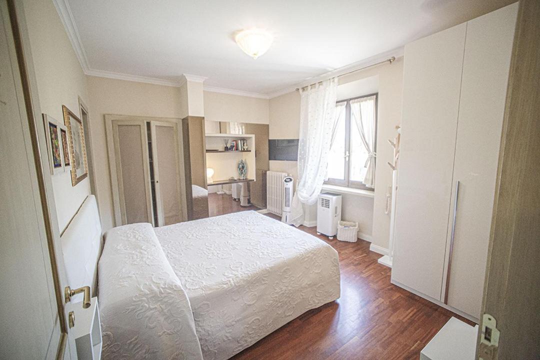 Hotel Domus Fontis Pescaia Spoleto Esterno foto